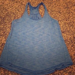 🎉🍋Lululemon blue keyhole top! Size 8🎉🍋